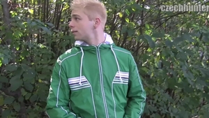 Czech Hunter: Dangling Carrots for a Show