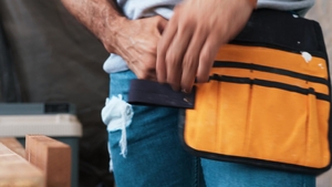 Men: On-Site Fun: Builder's Load Blown By Architect